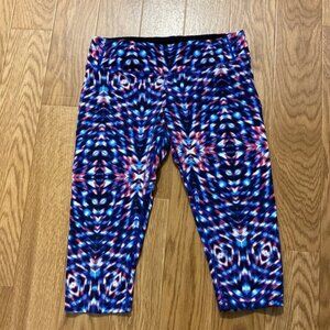Tuff Athletics Women’s Pink Blue White Busy Capri Leggings (Size Small)